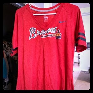 Women’s Atlanta Braves Nike Shirt